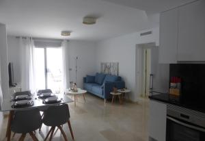 Great apartment with pool - jacuzi