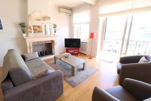 1 bedroom with direct view to the Old Port 267