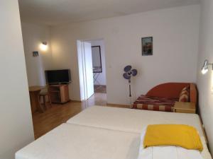 HannaH - Relax dom pod orechom I1