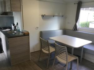 Campings camping marvilla parks 4 etoiles : photos des chambres