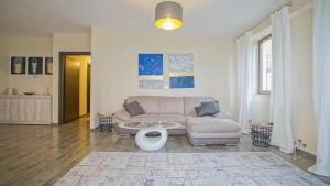 Coroni Seasons Apart