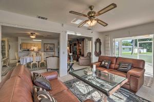 Charming Port Charlotte Home with Lanai and Pool!
