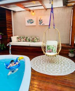 CWB 997 com piscina aquecida jacuzzi e Playground