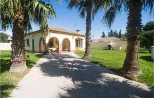 Stunning Home In Chiclana De La Fronter - San Fernando