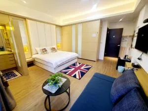 Love Happiness Inn - Ting-liao-ts'un