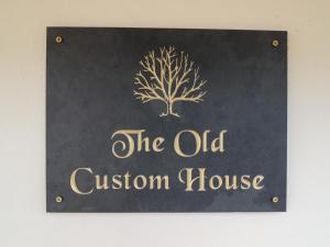The Old Custom House
