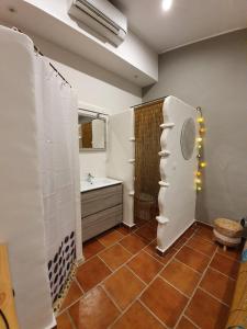 Maisons de vacances Lou Visetto a Vallon-Pont-d'Arc : photos des chambres