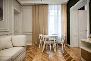 Gepner Apartments on Rynok Square