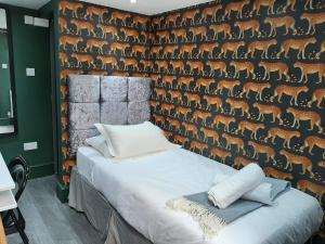 Single Room with Garden View room in Melville Hotel