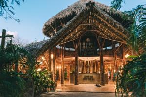 Dreamsea Surf Resort Nicaragua