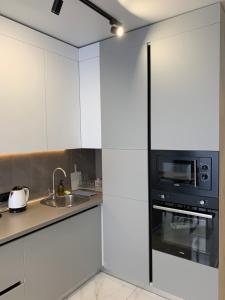 MAKSIM Modern Apartment