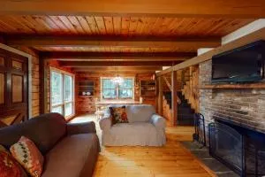 Cabin on the Ridge - Tinkerville