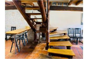 AIRE DE MONTAÑA - ESTUPENDAS VISTAS A LOS PICOS