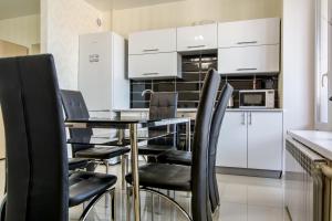 Lux 3-bedroom apartment in Most City area