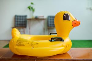 White beach house Hua hin 20 second to the beach