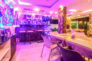 De Falcon Goa Beach Resort