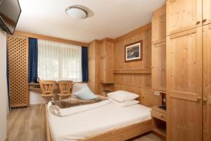Single Room with Balcony