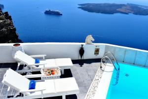 Aeolos Art & Eco Suites Adults Only