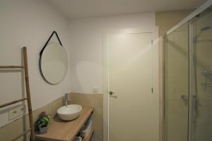 Estudio CasaTuris en planta 18 en pleno centro de Alicante A106