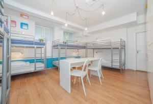 Bed in 8-Bed Dormitory Room with Bathroom room in Tatamka Hostel