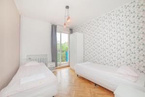 Triple Room with Shared Bathroom room in Tatamka Hostel