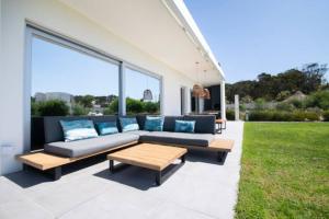 Casa con vistas al mar con piscina