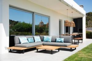 Casa con vistas al mar con piscina