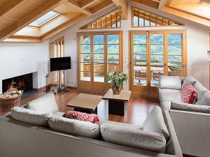 Apartment Chalet Tuffstein by Interhome