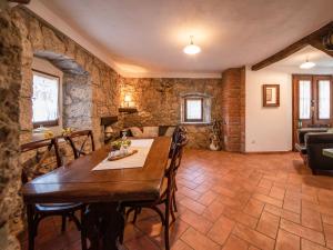 Apartment Evići by Interhome