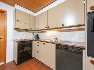 Apartment Chalet Albi-2 by Interhome