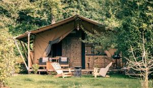 Tentes de luxe Lodges des Grands Chenes : photos des chambres