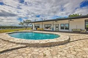 Trendy Fredericksburg Pad with Pool and Valley Views! - Morris Ranch