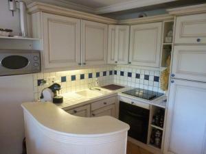 Appartement 3 chambres climatisé dans Résidence calme avec Piscine et Tennis