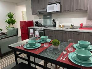 GRAN UBICACIÓN, en la zona de SANTA FE, KING BED