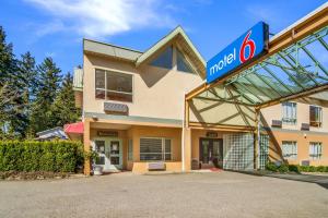 Motel 6 Surrey, Bc