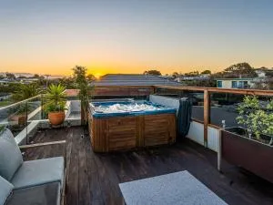 Seashell on the Seashore - Newhaven