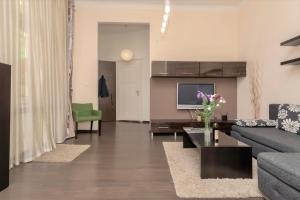 Corvina Apartment Budapest with FREE Private Parking