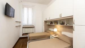 Cartari Rental in Rome Apartment