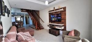 Casa 4 quartos com piscina Bombinhas