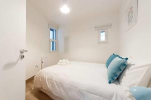 Stylish Soundproof Temple Bar Square