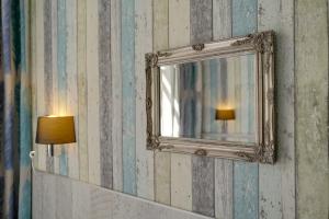 Single Room room in Royal Court Hotel