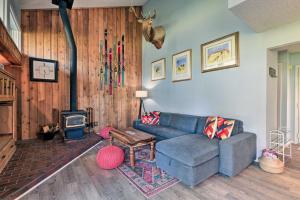 Pagosa Springs 2-Story Loft Condo with Deck and Views!