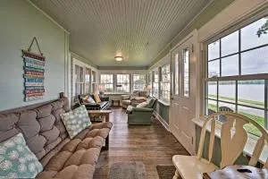 Boat and Ski Home on Edinboro Lake with Grill! - 米德维尔