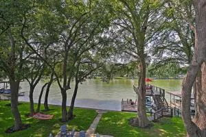 Guadalupe River Retreat with Private Yard - McQueeney
