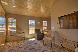 Mountain Cabin, Walk to DiningandMemorial Park!