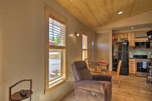 Mountain Cabin, Walk to DiningandMemorial Park!