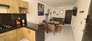 Departamento en condominio con alberca y área infantil