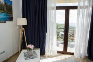 Dvori Sky View E14 Kopaonik - free private parking