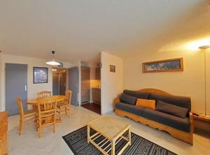 STUDIO pied des pistes et commerces