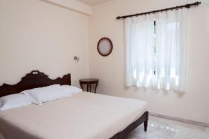 Four-Bedroom Villa with Private Pool (Bay Villa)